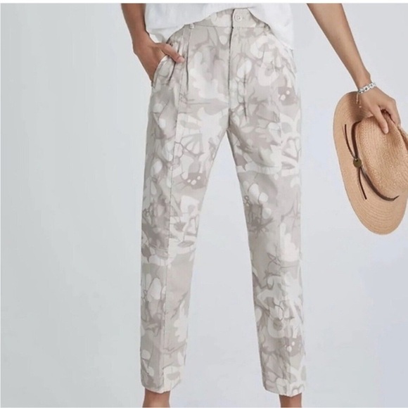 Anthropologie Floral Print Charlie Trousers. Size 30 - Picture 2 of 12
